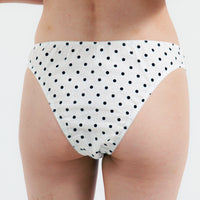【NEW】Polka Dots Shorts