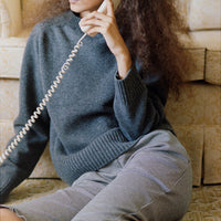 【NEW】Capri Pants