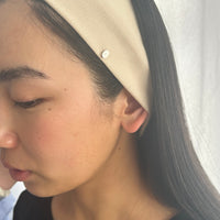 dr Button Hair Band