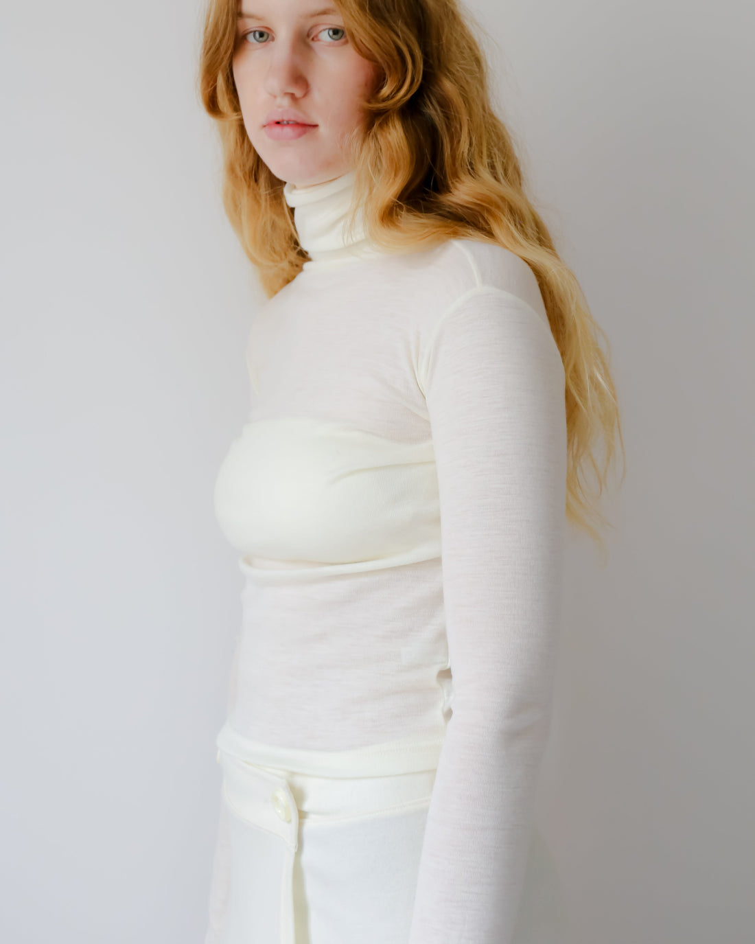 【NEW】Merino Wool 100% Sheer Turtle Neck