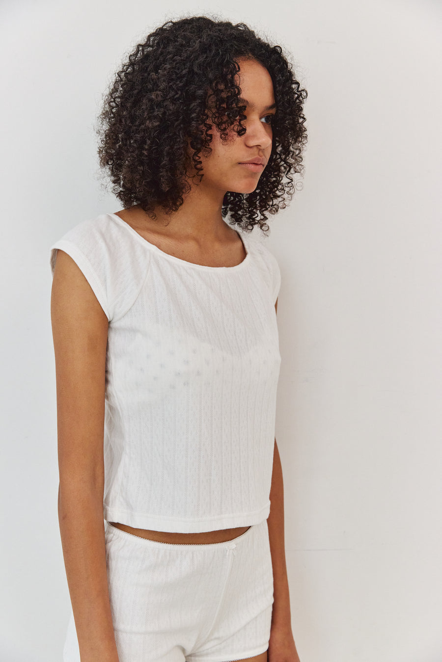 【NEW】Round Cut Tee
