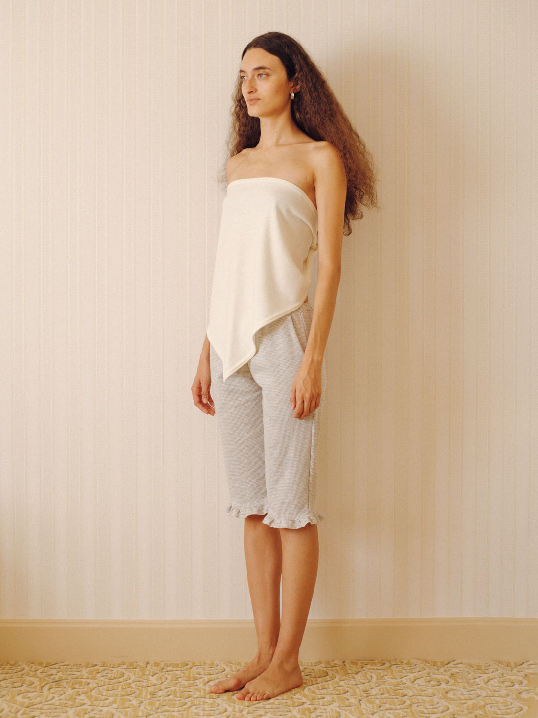 【NEW】Capri Pants