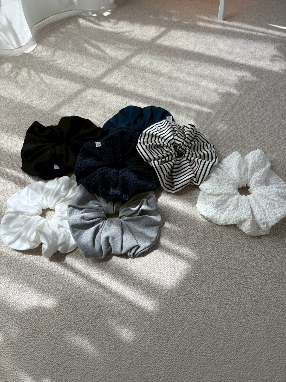 【NEW】draw Tag Big ChouChou ( Size:XL )