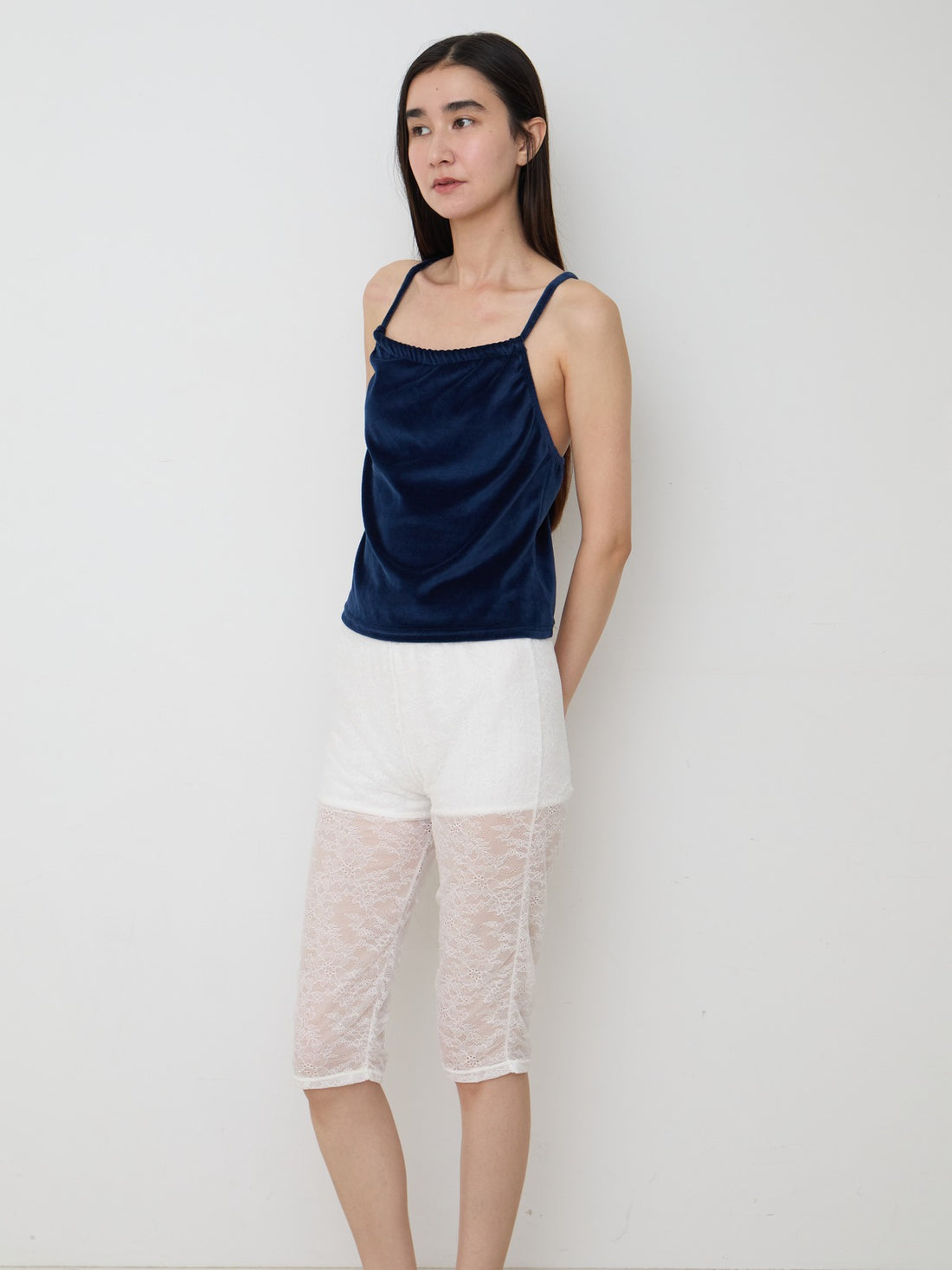 【NEW】Lace Capri Leggings