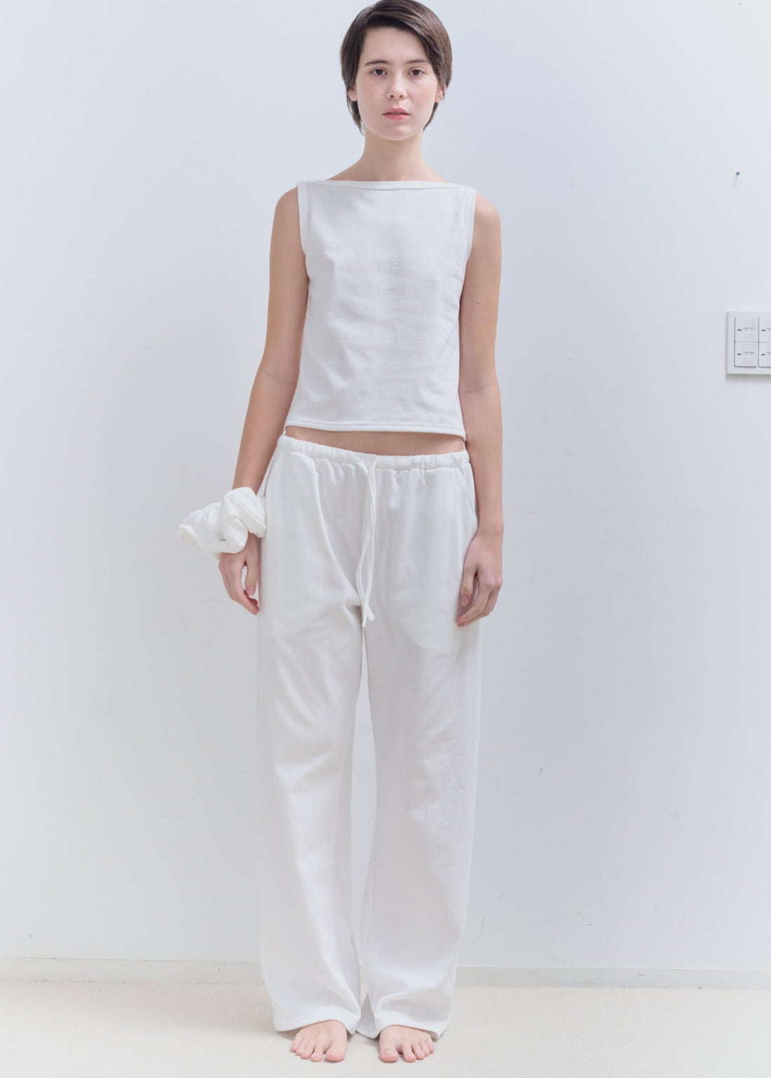 【NEW】Cotton Boat Neck Tanktop