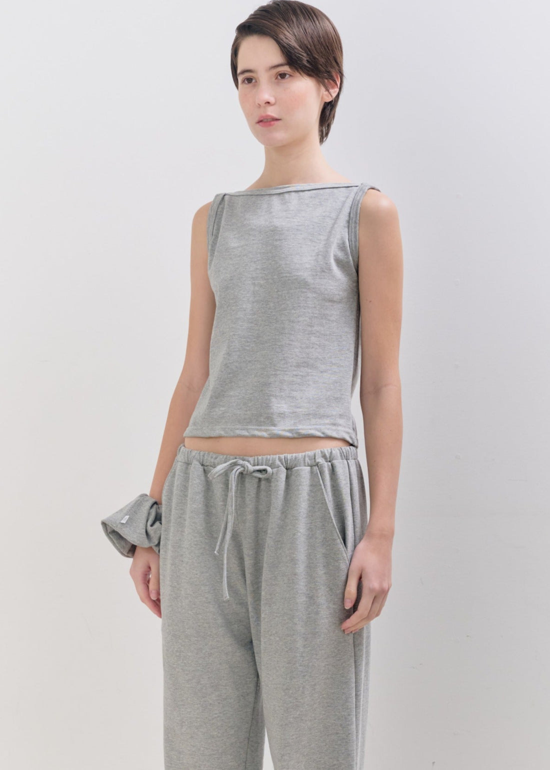 【NEW】Cotton Boat Neck Tanktop