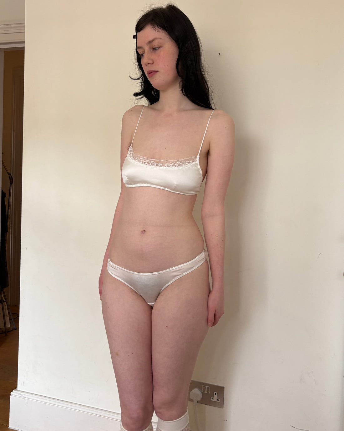 【NEW】Silk Oblong Bra