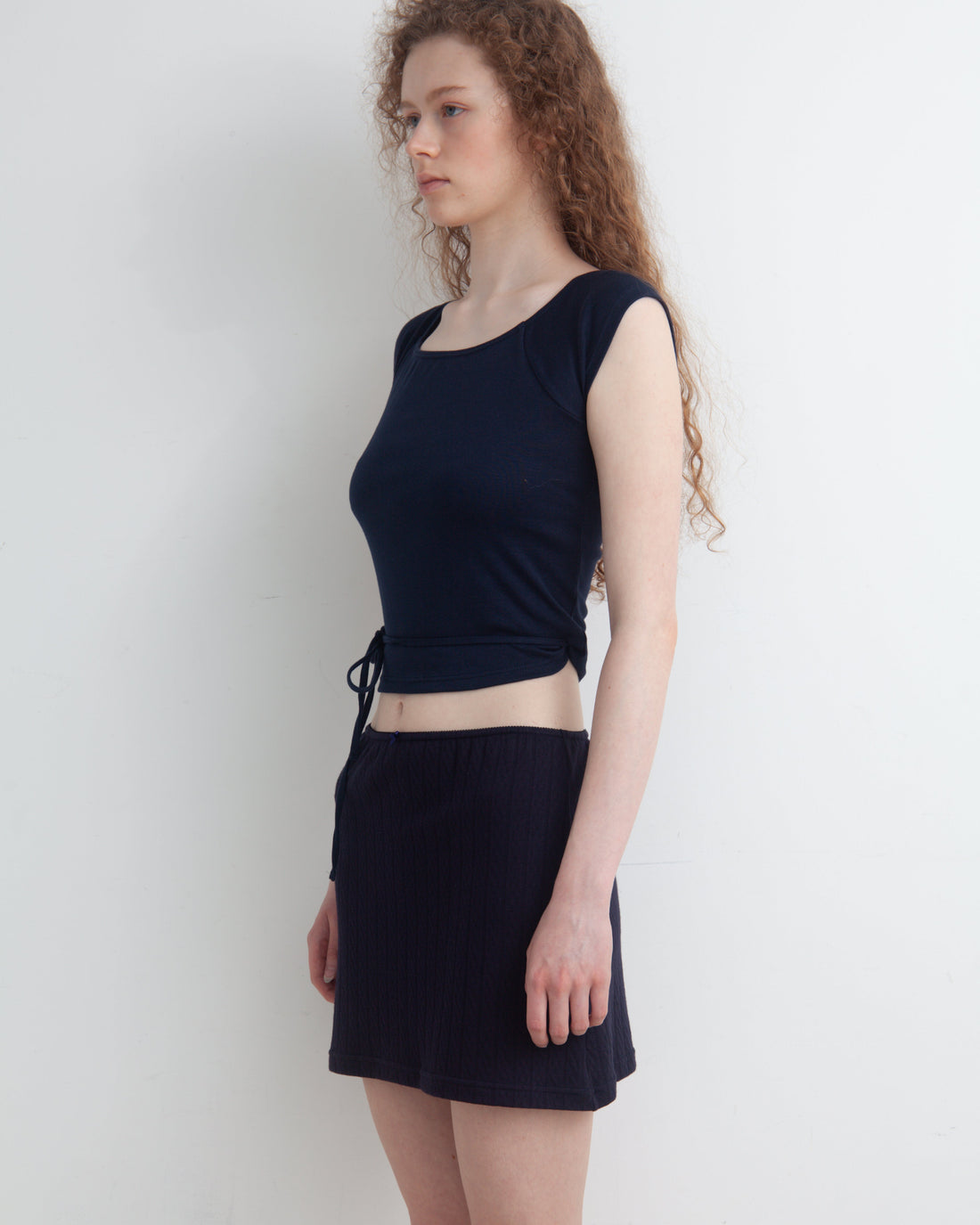 【NEW】Round Cut Tee