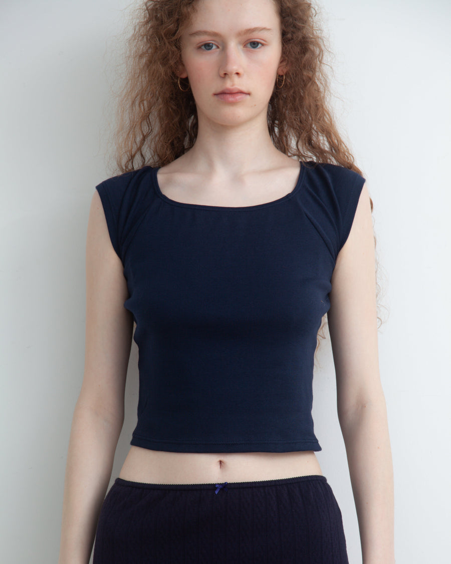 【NEW】Round Cut Tee