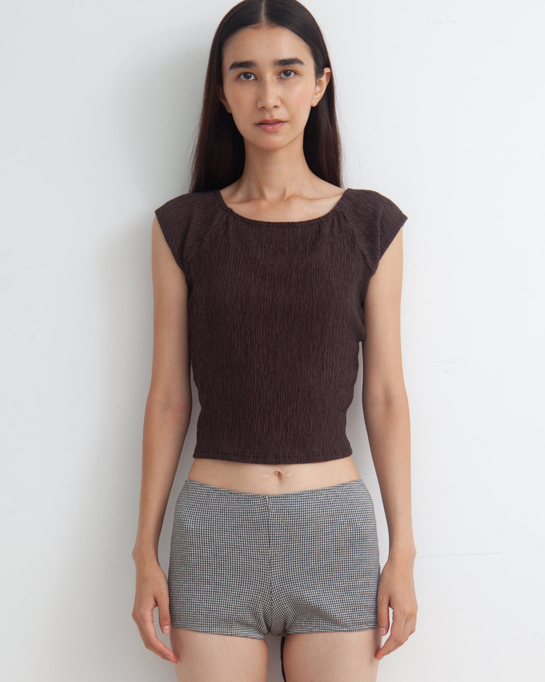 【NEW】Round Cut Tee