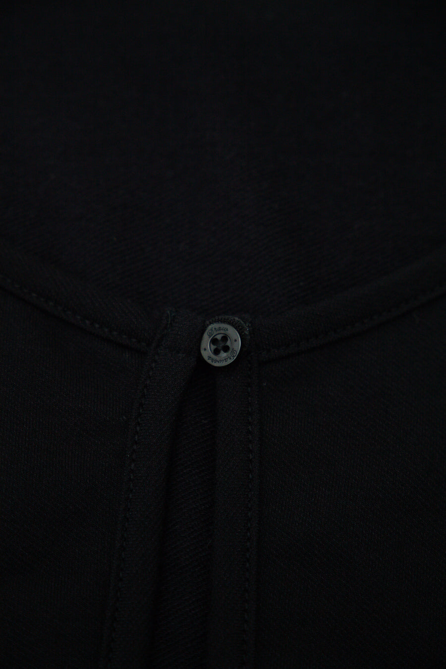 【NEW】Cropped Cardigan