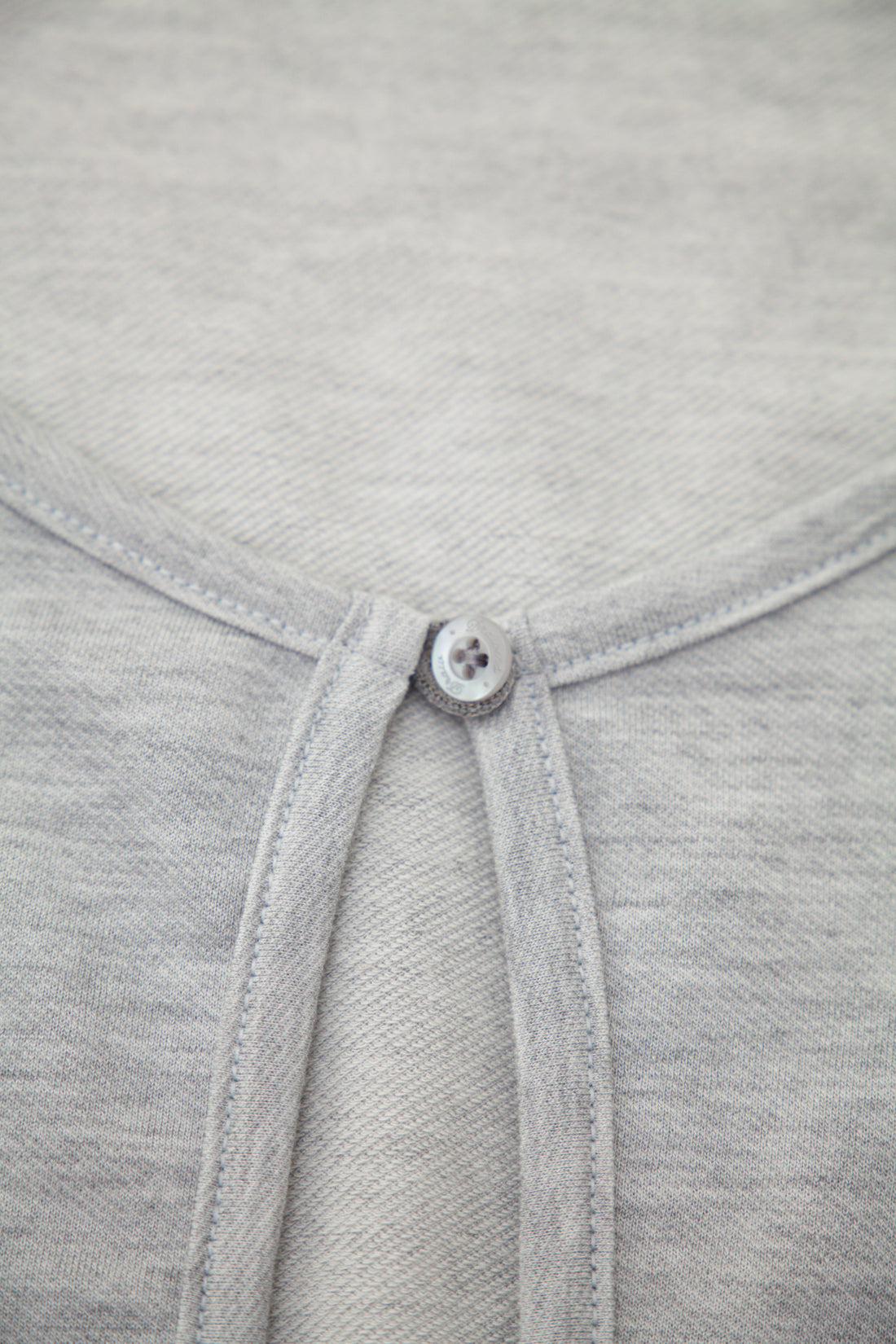 【NEW】Cropped Cardigan