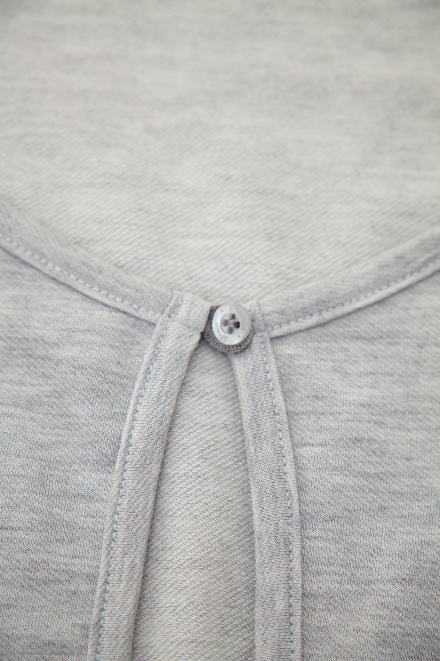 【NEW】Cropped Cardigan